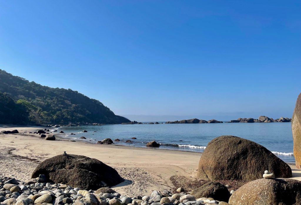 Praia_das_enchovas_ilhabela